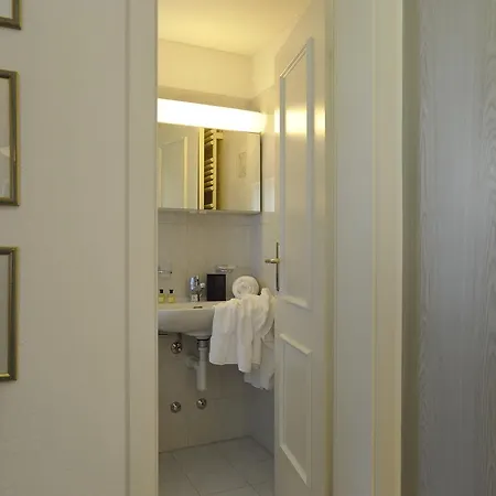 Guesthouse Chalchboda 公寓式酒店 阿罗萨